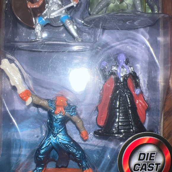 Dungeons & Dragons Die Cast Metal Figures -  NEW IN BOX - Picture 9 of 9